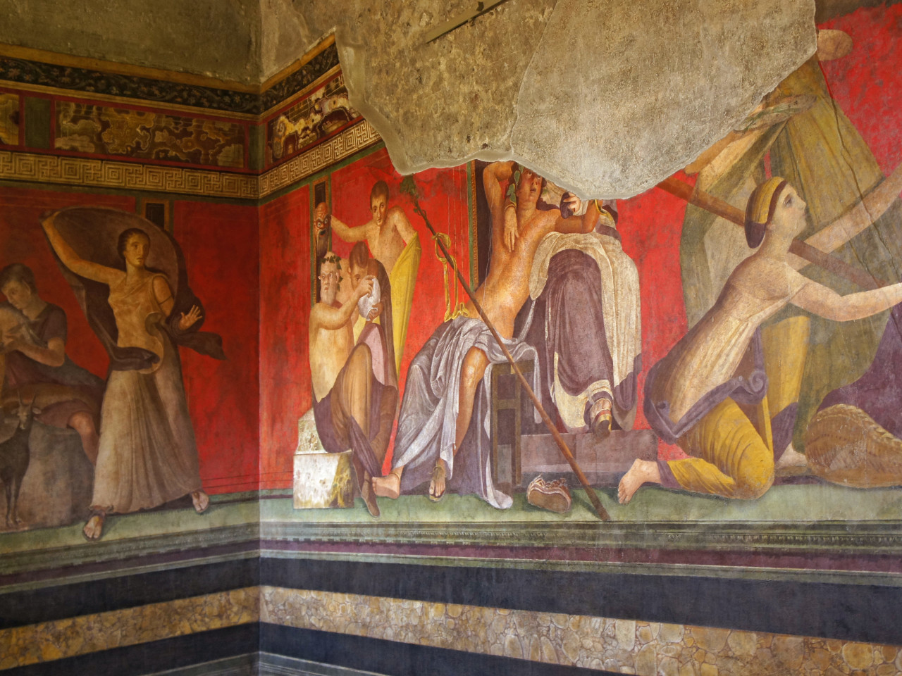 GOLDENTOURS INTERNATIONAL