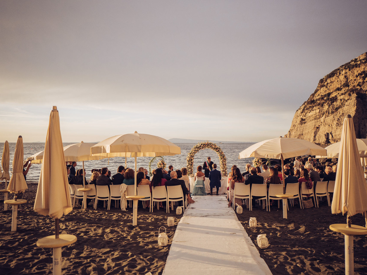 GOLDENTOURS INTERNATIONAL