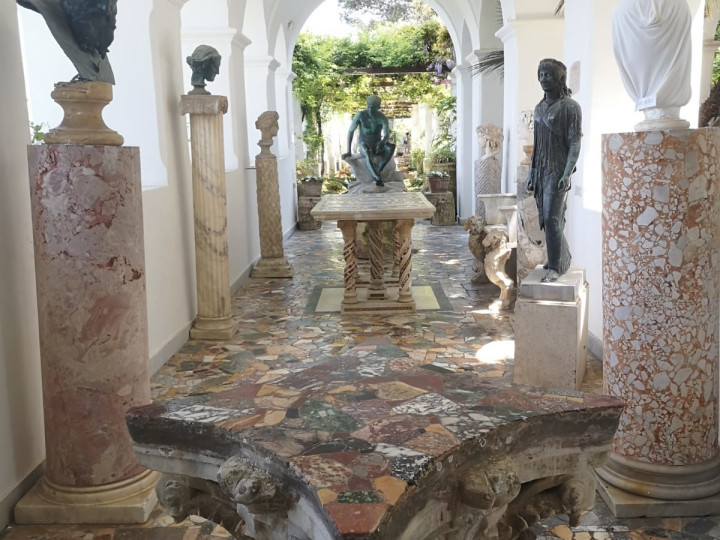 GOLDENTOURS INTERNATIONAL