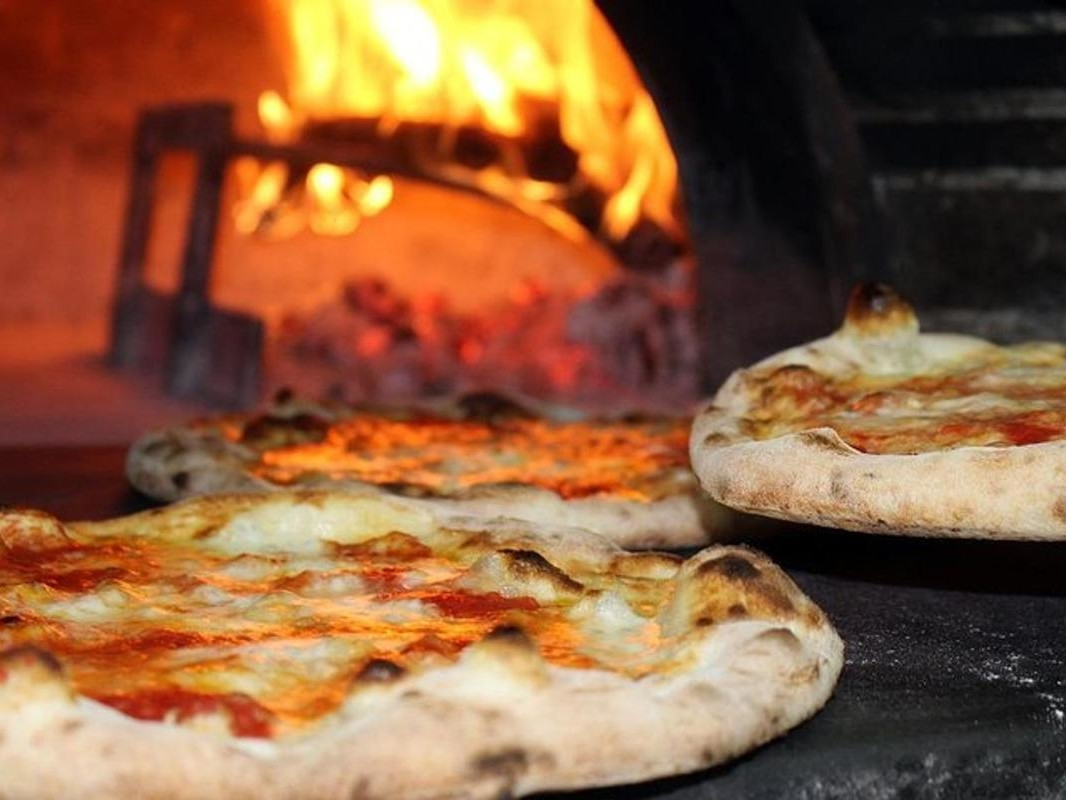 Prepara l'autentica pizza Napoletana con l'aiuto di un pizzaiolo