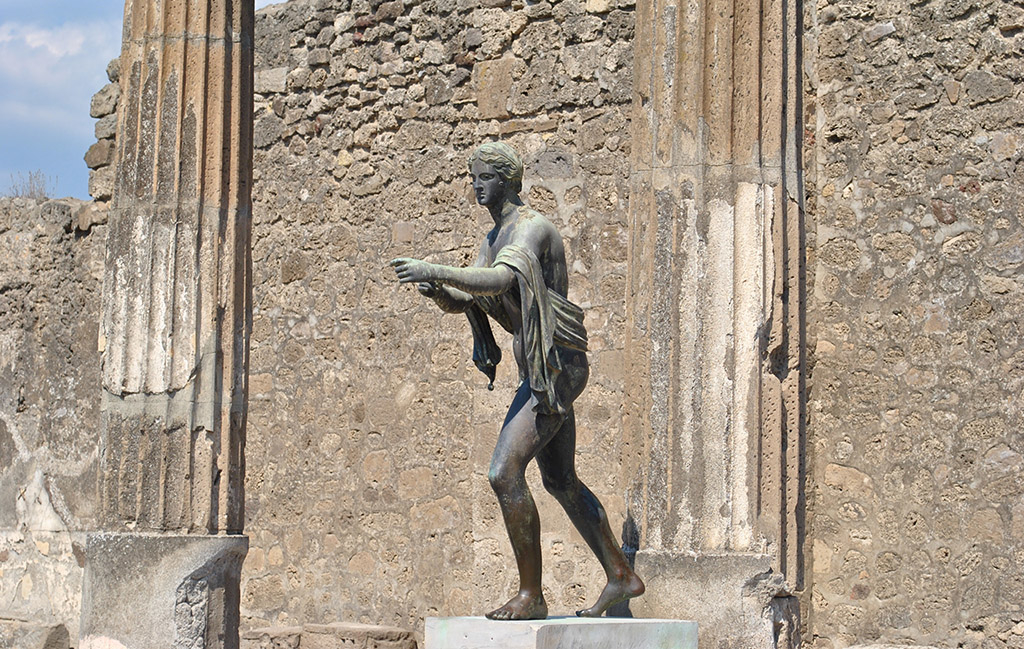 Skip-the-line Pompeii ruins, tour with Vesuvius and lunch included