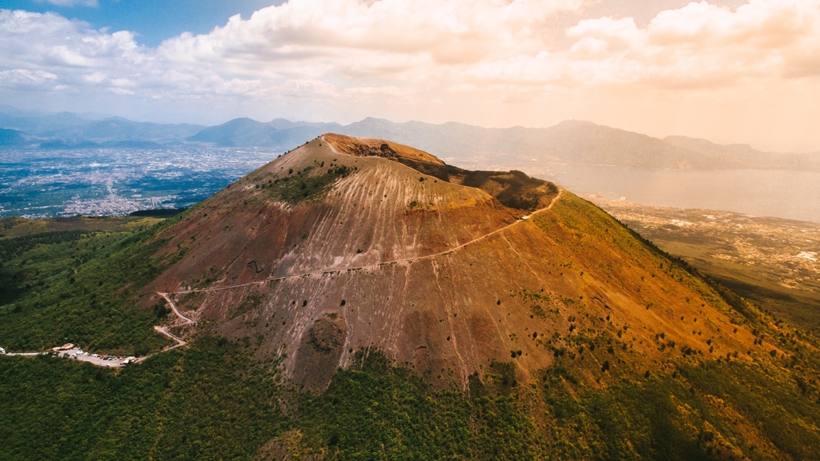 Pompeii and Vesuvius in one day — the crater of the volcano